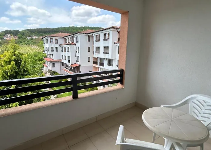 Harmony Hills Tomovi F45