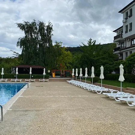 Harmony Hills Tomovi F45 Rogachevo