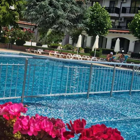 Harmony Hills Tomovi F45 * Rogachevo